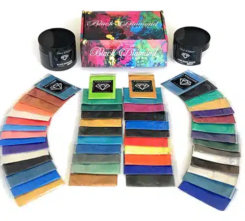 Large variety of mica powder pigments